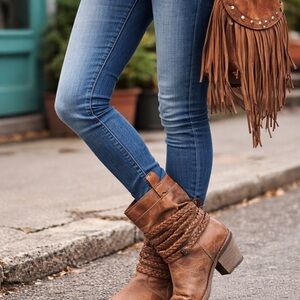 Dingo Brown Ankle Boots